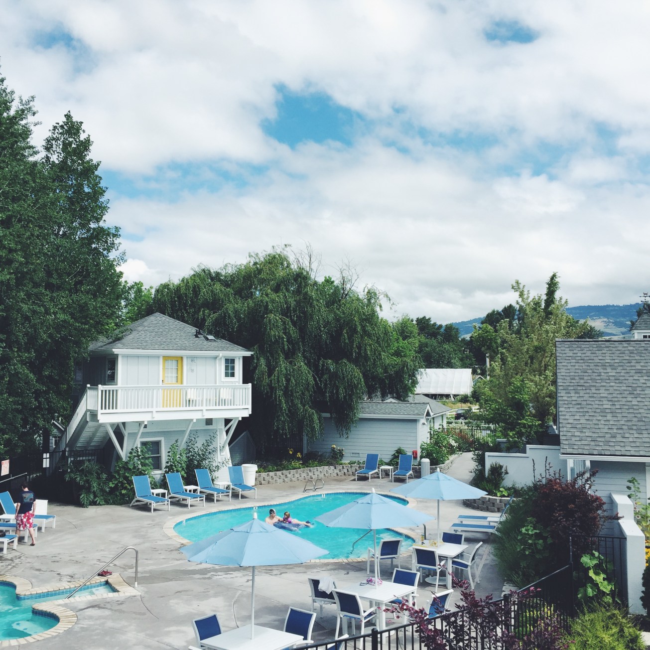 Processed with VSCOcam with f2 preset